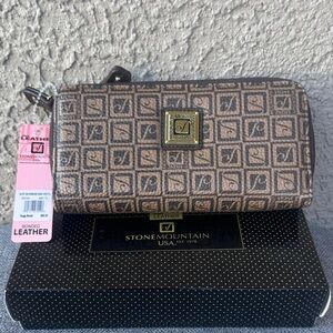 Stone Mountain Accessories Patterned Leather Wallet
